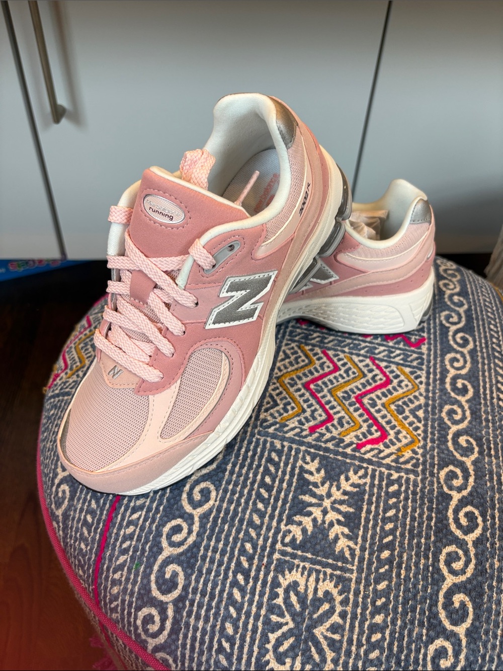 New Balance Sneakers in Rose Pink Sz. 5 Kids/Women’s 6.5-7 BNIB